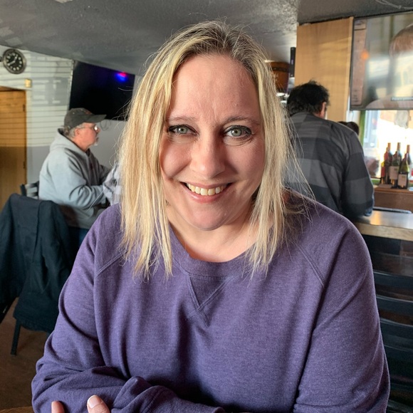 Meet your Posher, Kerry - Picture 2 of 3